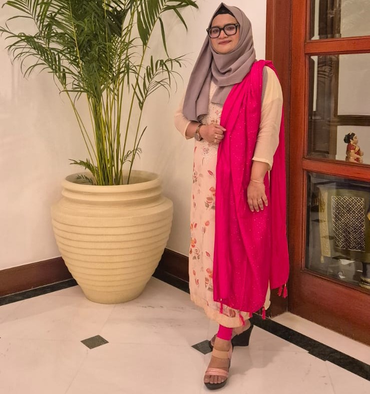 Dr. Aqsa Arif